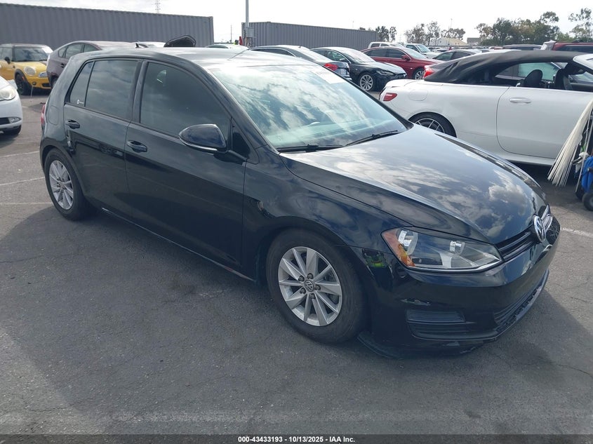 VOLKSWAGEN GOLF TSI S 4-DOOR