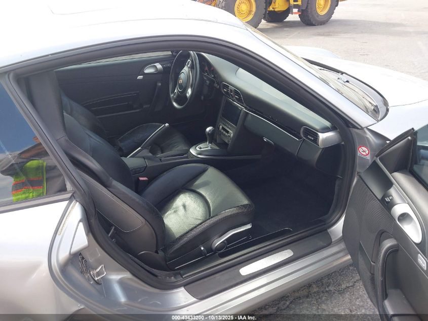 2007 Porsche 911 Carrera 4S/Carrera S