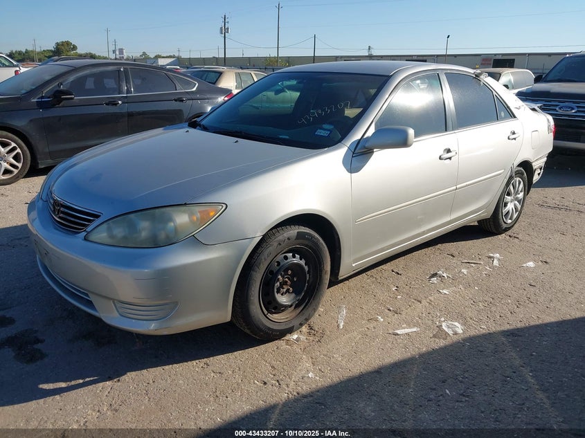 2005 Toyota Camry Le