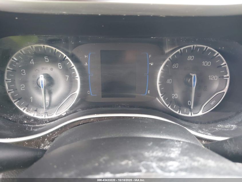 2019 Chrysler Pacifica Touring L VIN: 2C4RC1BG6KR617149 Lot: 43433220