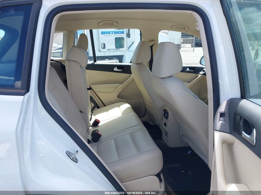 2017 VOLKSWAGEN TIGUAN 2.0T/2.0T S WVGAV7AX3HK021897