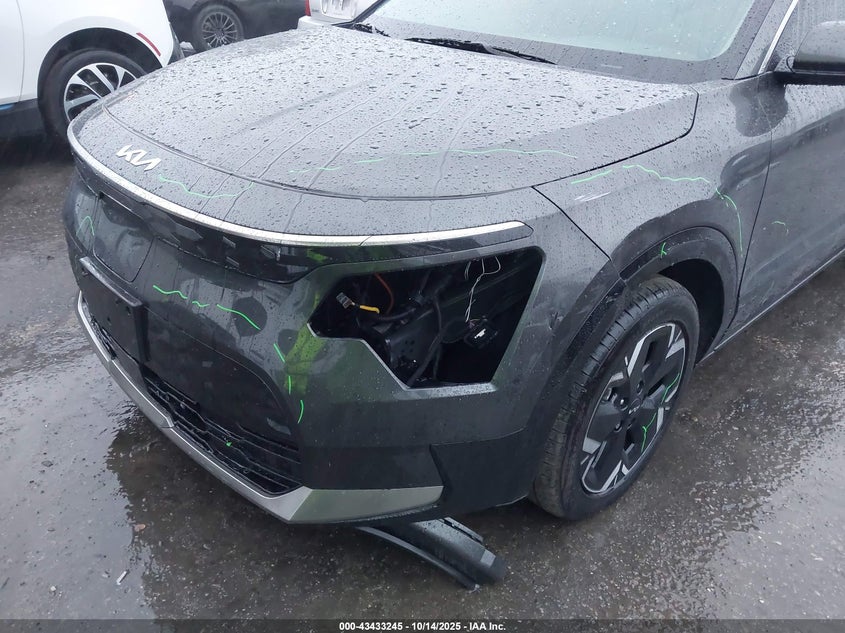 2024 KIA NIRO EV WIND KNDCR3L12R5109424