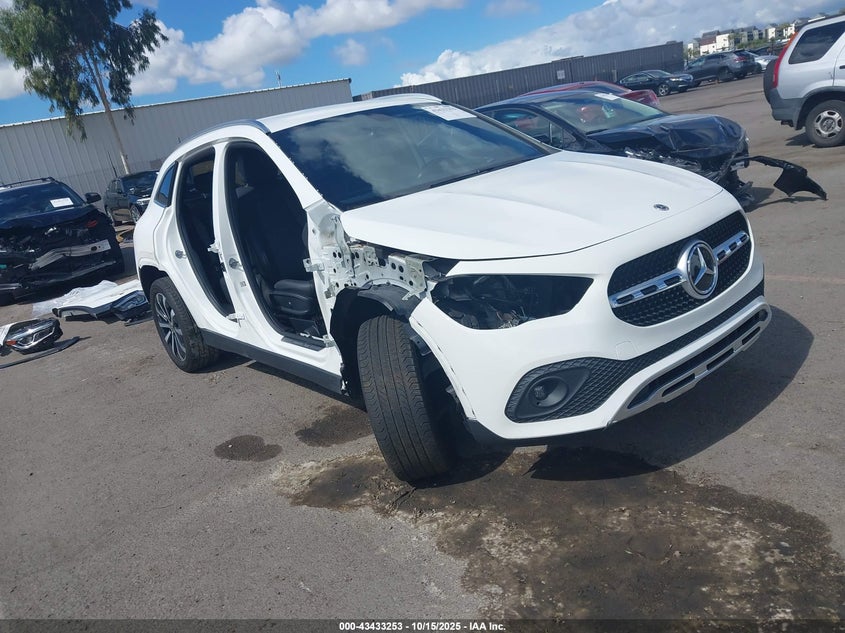 MERCEDES-BENZ GLA-CLASS GLA 250