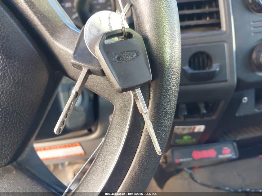 2018 Ford F-450 Chassis Xl VIN: 1FDUF4GT7JEC49676 Lot: 43433432