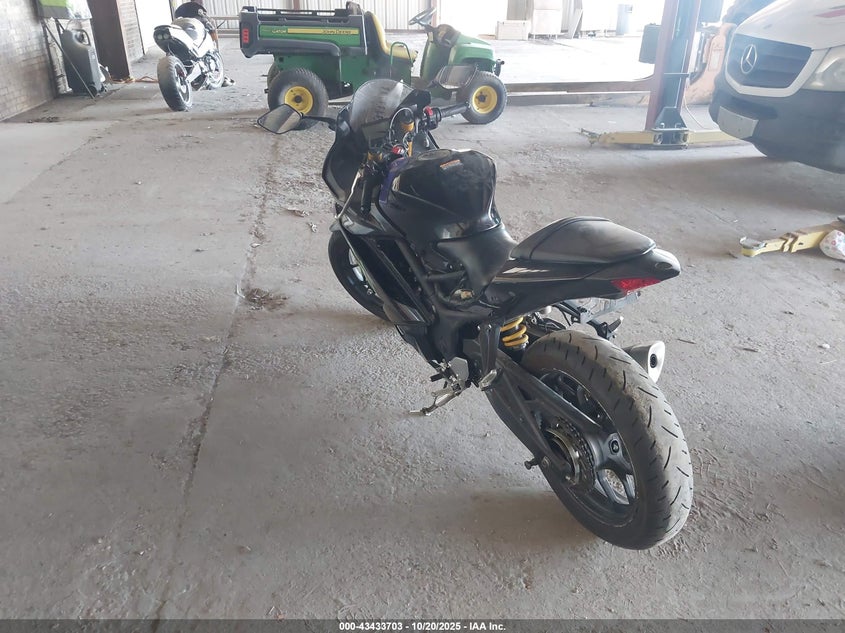 MH3RH18Y1MK006434 2021 YAMAHA YZF photo no. 3