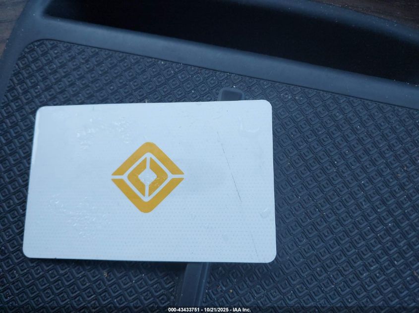 2025 Rivian R1S Ascend Tri Motor Max Pack/Premium Tri Motor Max Pack VIN: 7PDSGCBPXSN058129 Lot: 43433751