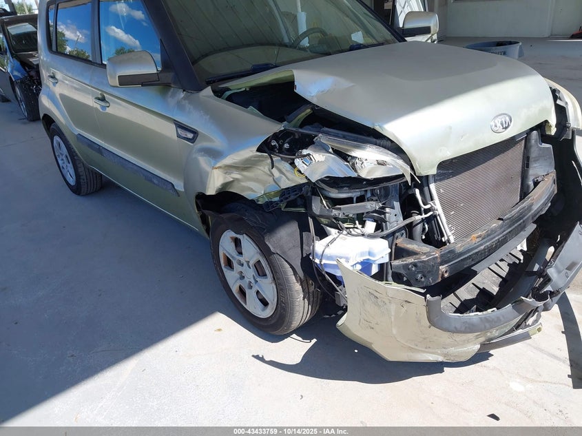 2013 KIA SOUL KNDJT2A5XD7635077