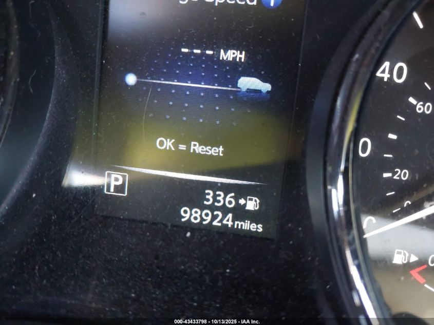 2017 Nissan Rogue Sv VIN: JN8AT2MV2HW025718 Lot: 43433798