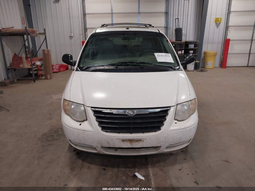 2006 Chrysler Town & Country VIN: 2A4ZT54L56R845902 Lot: 43433852