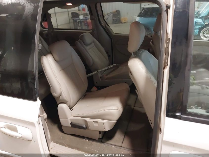 2006 Chrysler Town & Country VIN: 2A4ZT54L56R845902 Lot: 43433852