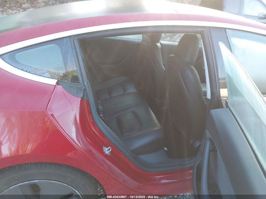 2019 Tesla Model 3 Long Range/Performance VIN: 5YJ3E1EB7KF418235 Lot: 43433907