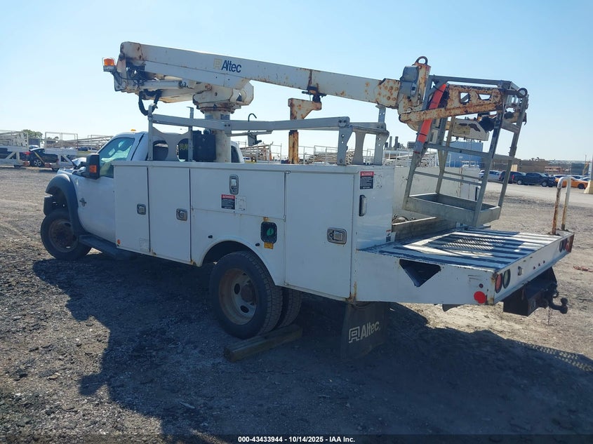 1FDUF5GT8GEB97957 2016 FORD F550 photo no. 3