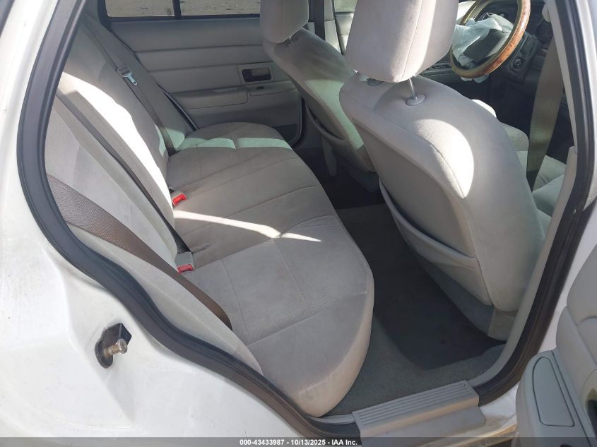 2005 Ford Crown Victoria Standard VIN: 2FAFP73W95X127388 Lot: 43433987