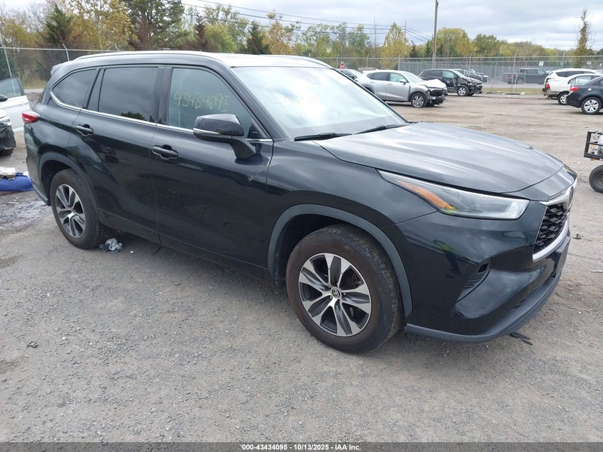 TOYOTA HIGHLANDER XLE