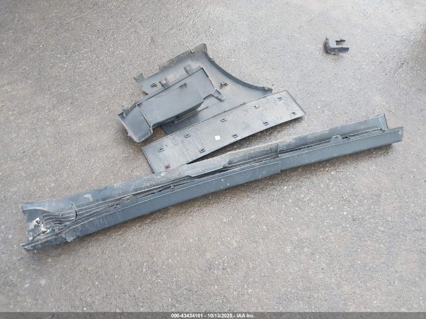 2017 Ram Promaster 1500 Low Roof 136 Wb VIN: 3C6TRVAG6HE519107 Lot: 43434101