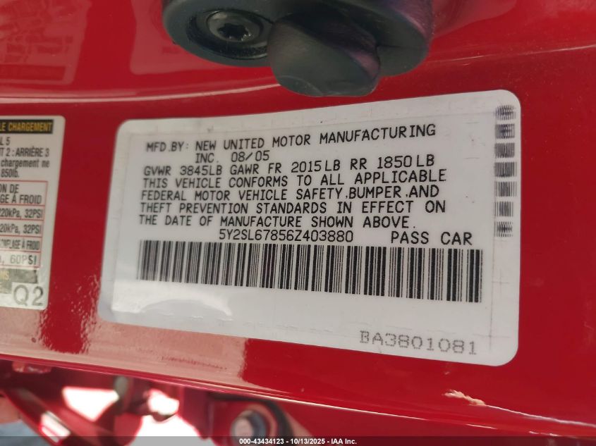 2006 Pontiac Vibe VIN: 5Y2SL67856Z403880 Lot: 43434123
