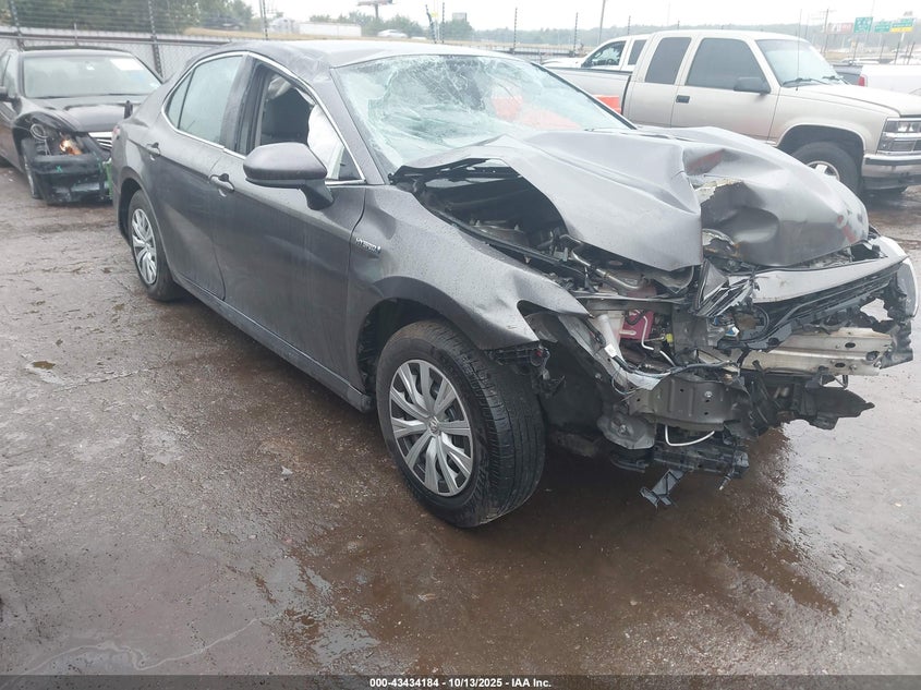 TOYOTA CAMRY HYBRID LE HYBRID