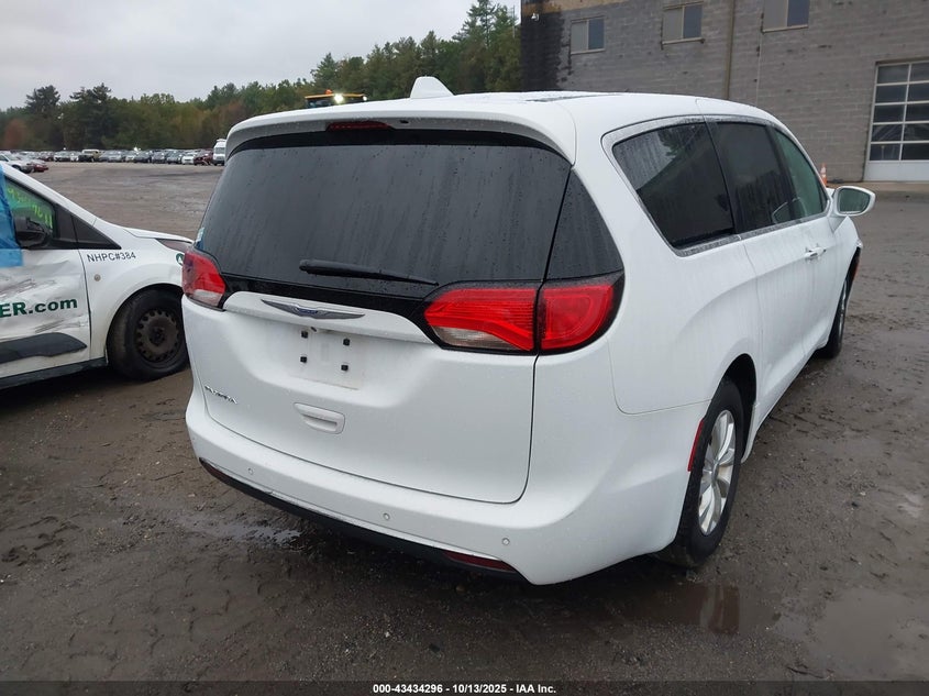 2020 Chrysler Pacifica Touring VIN: 2C4RC1FG5LR176125 Lot: 43434296