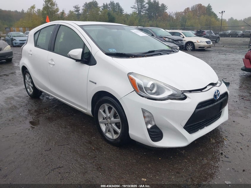 TOYOTA PRIUS C TWO
