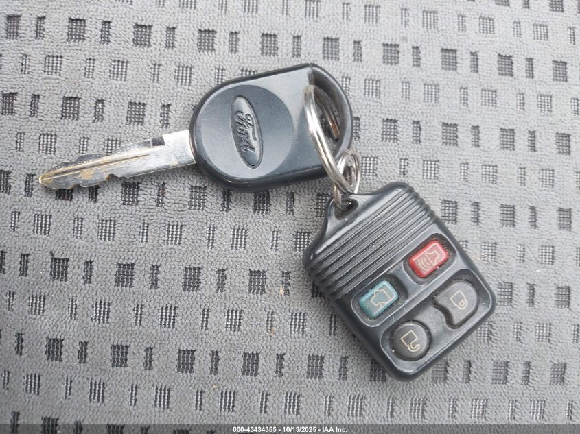 2007 Ford Focus S/Se/Ses VIN: 1FAHP34N37W227105 Lot: 43434355