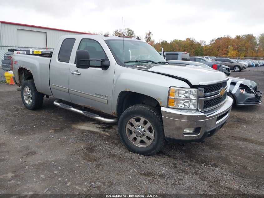 CHEVROLET SILVERADO 2500 LT
