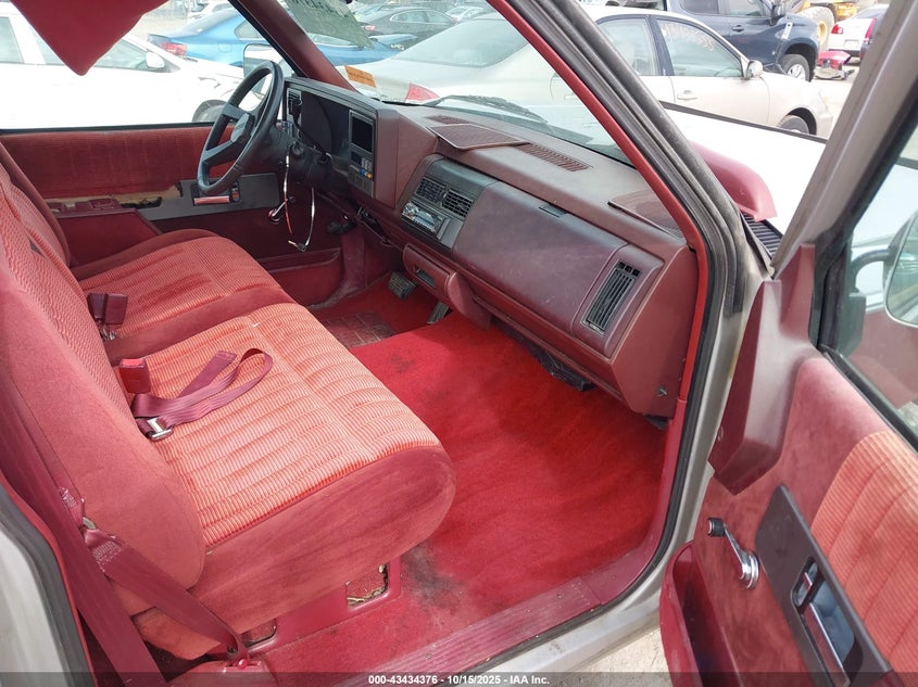 1GCDC14Z4PZ201963 1993 CHEVROLET GMT-400 photo no. 5