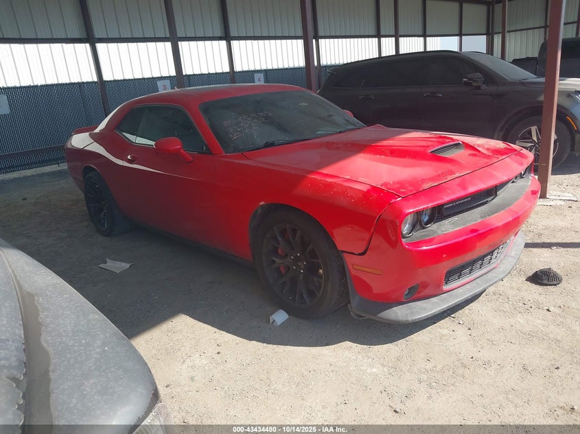 DODGE CHALLENGER SRT 392