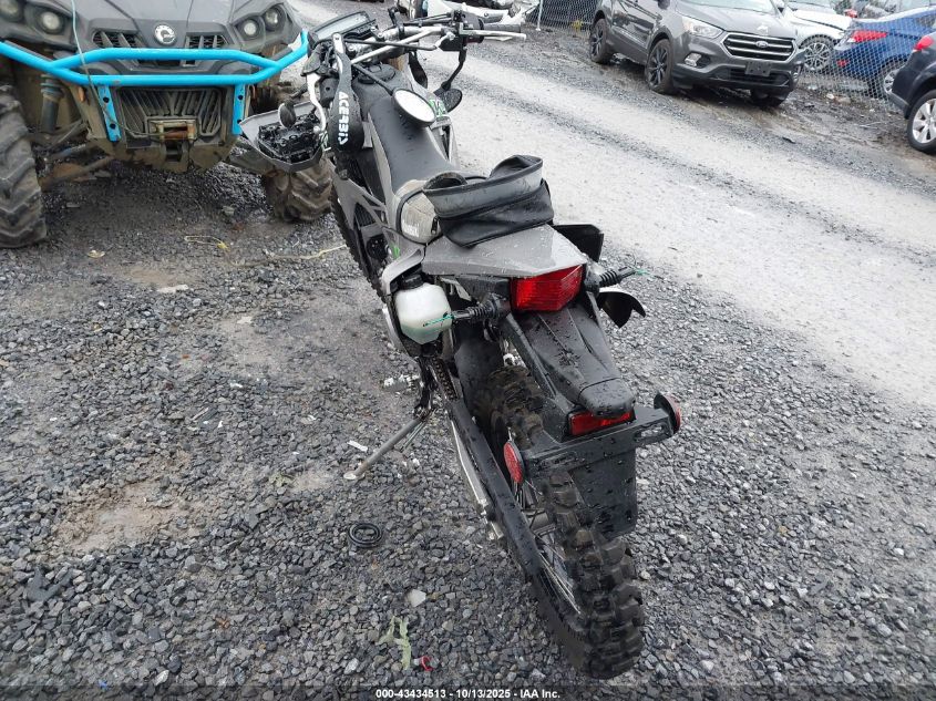 2025 Kawasaki Klx300 F VIN: ML5LXBF17SDA44249 Lot: 43434513