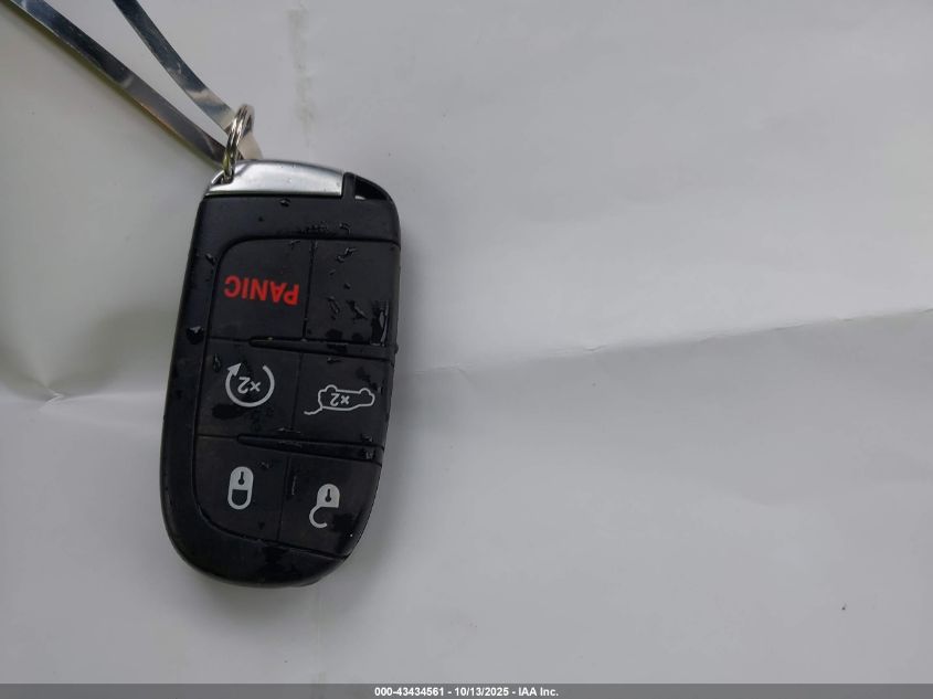 2015 Jeep Grand Cherokee Overland VIN: 1C4RJFCG0FC806900 Lot: 43434561