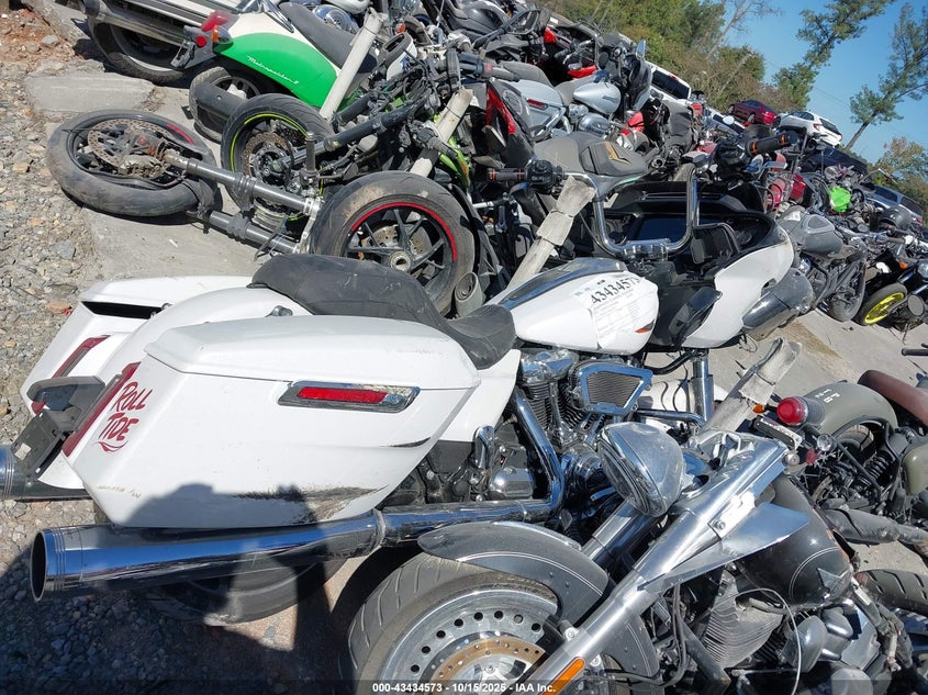 2024 HARLEY-DAVIDSON FLTRX 1HD1KH716RB630827