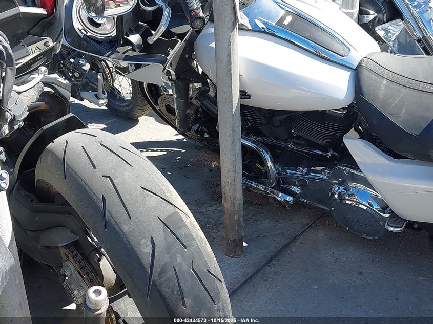 2024 HARLEY-DAVIDSON FLTRX 1HD1KH716RB630827