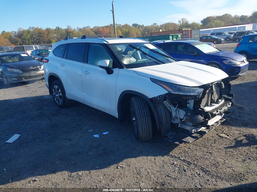 TOYOTA HIGHLANDER XLE