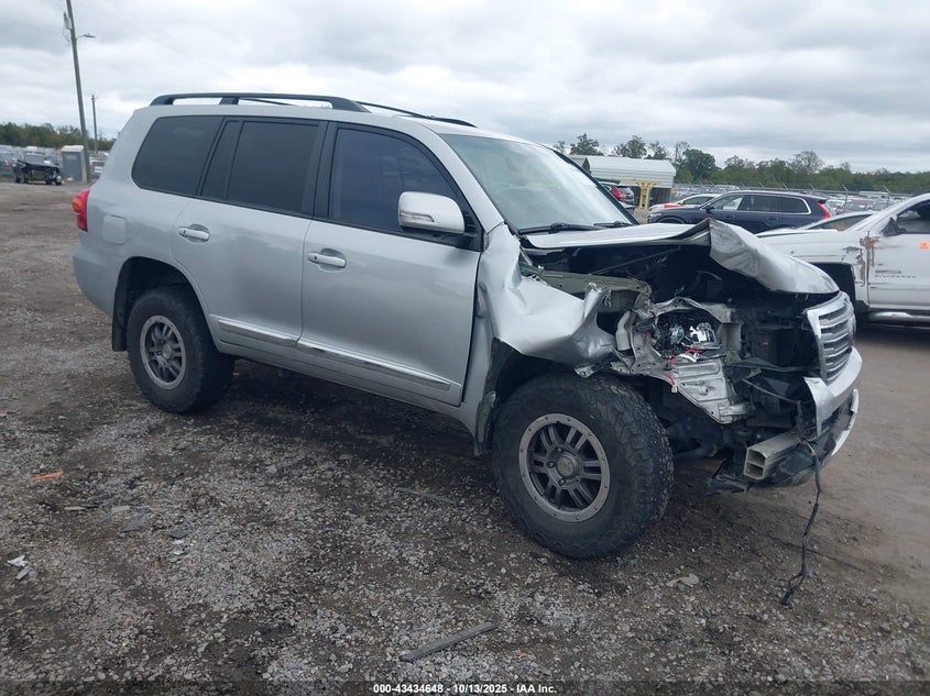 TOYOTA LAND CRUISER V8