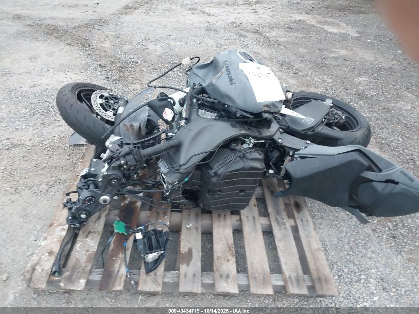 2025 Kawasaki Zx636 K VIN: JKBZXJJ14SA029942 Lot: 43434719