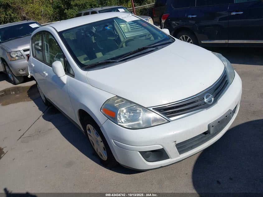 NISSAN VERSA 1.8 S