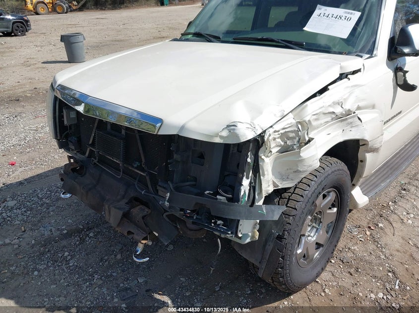 2004 Cadillac Escalade Standard VIN: 1GYEK63N24R121263 Lot: 43434830