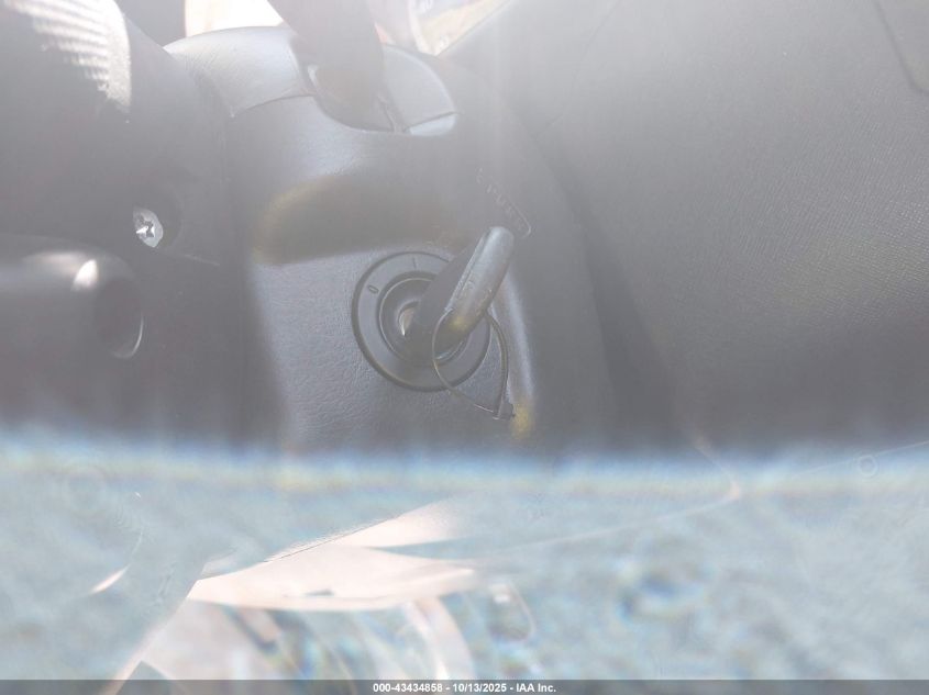 2004 Honda Cr-V Lx VIN: JHLRD68404C001534 Lot: 43434858