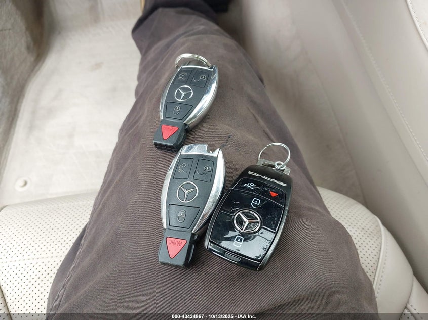 2015 MERCEDES-BENZ S 550 WDDUG8CB0FA189878