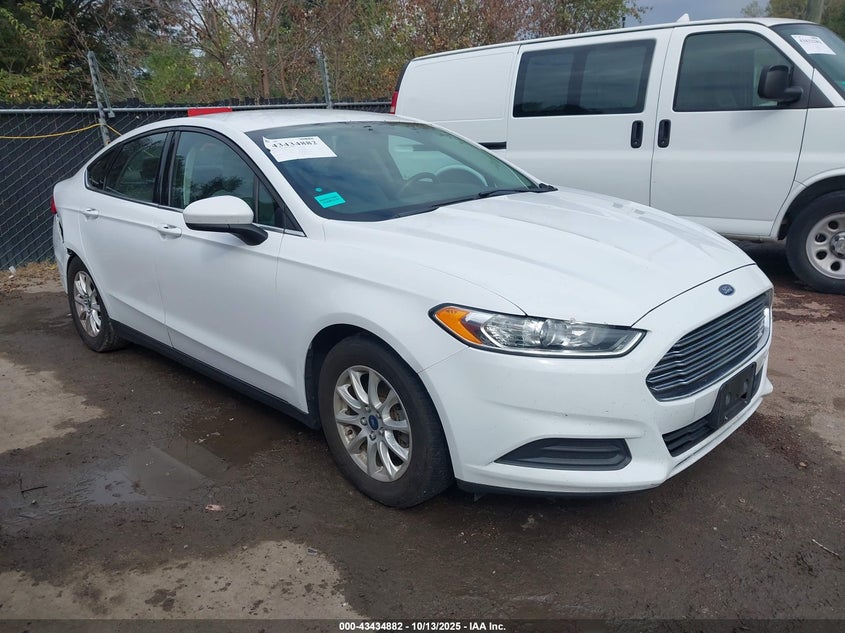 FORD FUSION S