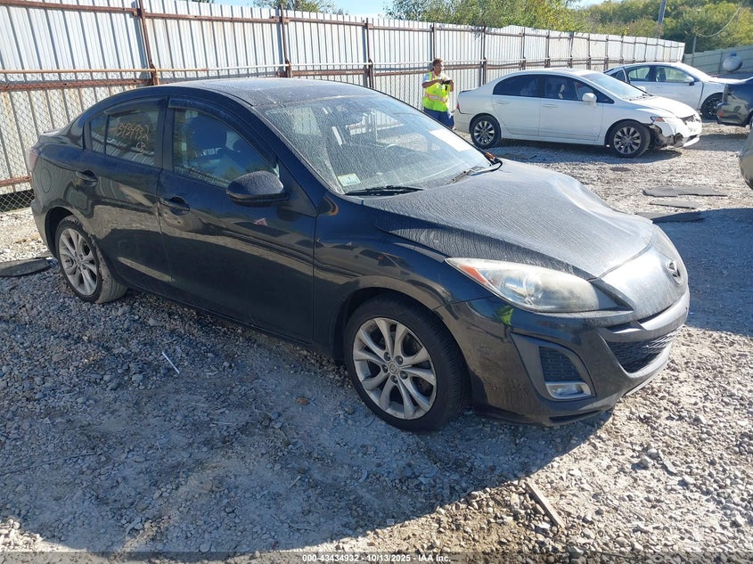 MAZDA 3 S GRAND TOURING