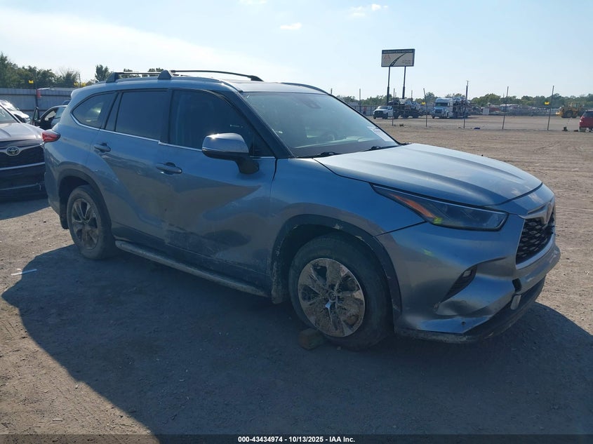 TOYOTA HIGHLANDER XLE