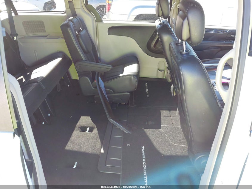 2014 Chrysler Town & Country Touring VIN: 2C4RC1BG9ER440293 Lot: 43434978