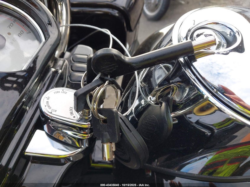 2016 Harley-Davidson Fltrxs Road Glide Special VIN: 1HD1KTM12GB642994 Lot: 43435040