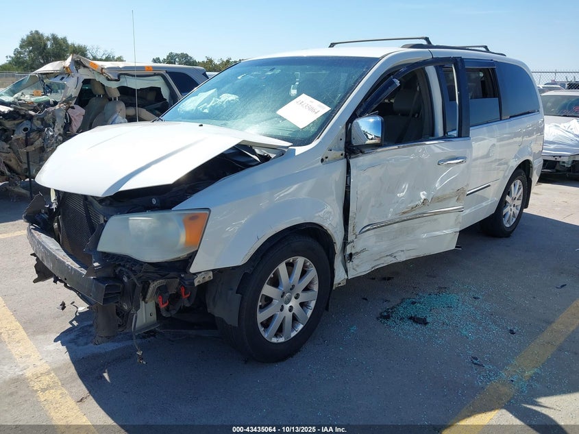 2C4RC1CG4CR181725 2012 CHRYSLER TOWN & COUNTRY photo no. 2