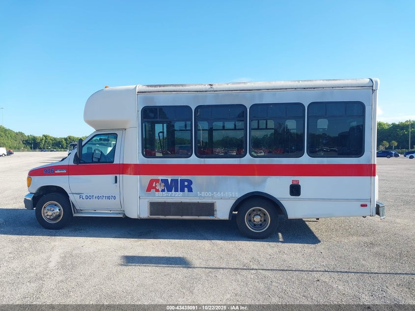 2006 Ford E-350 Cutaway VIN: 1FDWE35SX6DA10135 Lot: 43435091