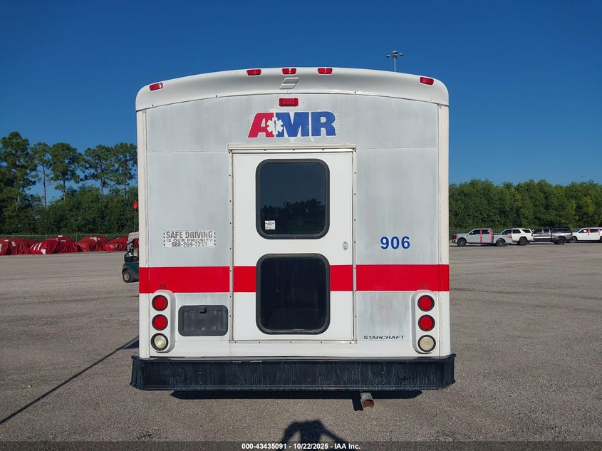 2006 Ford E-350 Cutaway VIN: 1FDWE35SX6DA10135 Lot: 43435091