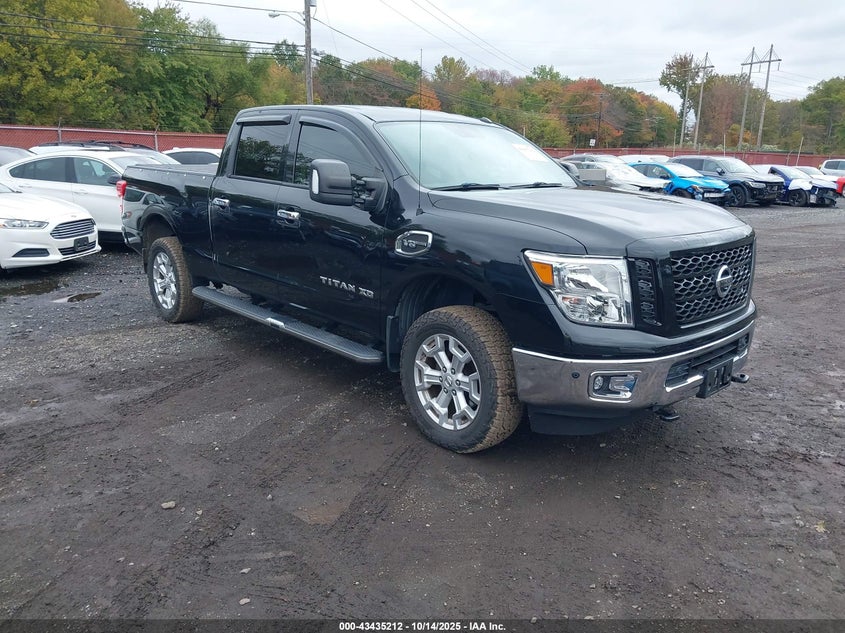 NISSAN TITAN SV GAS