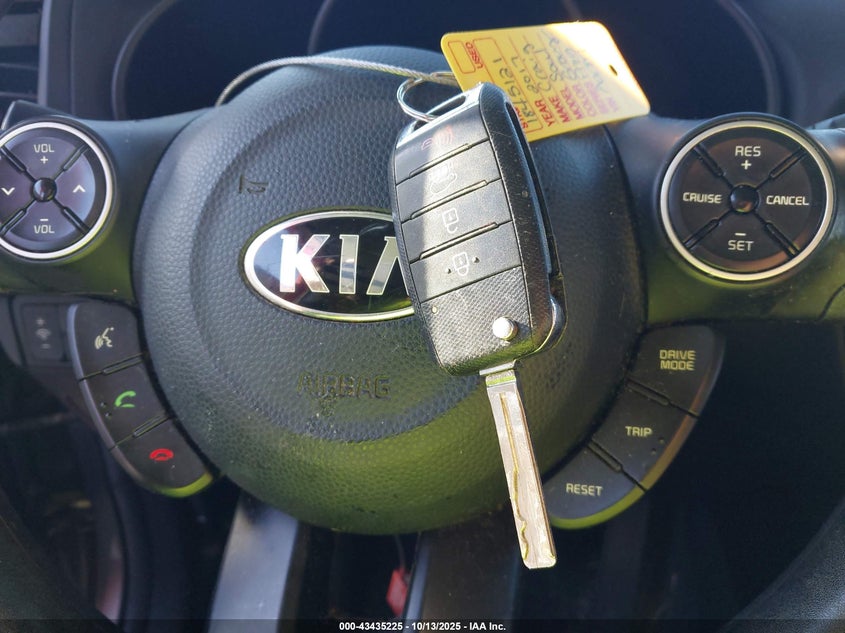 2017 KIA SOUL KNDJN2A22H7480322