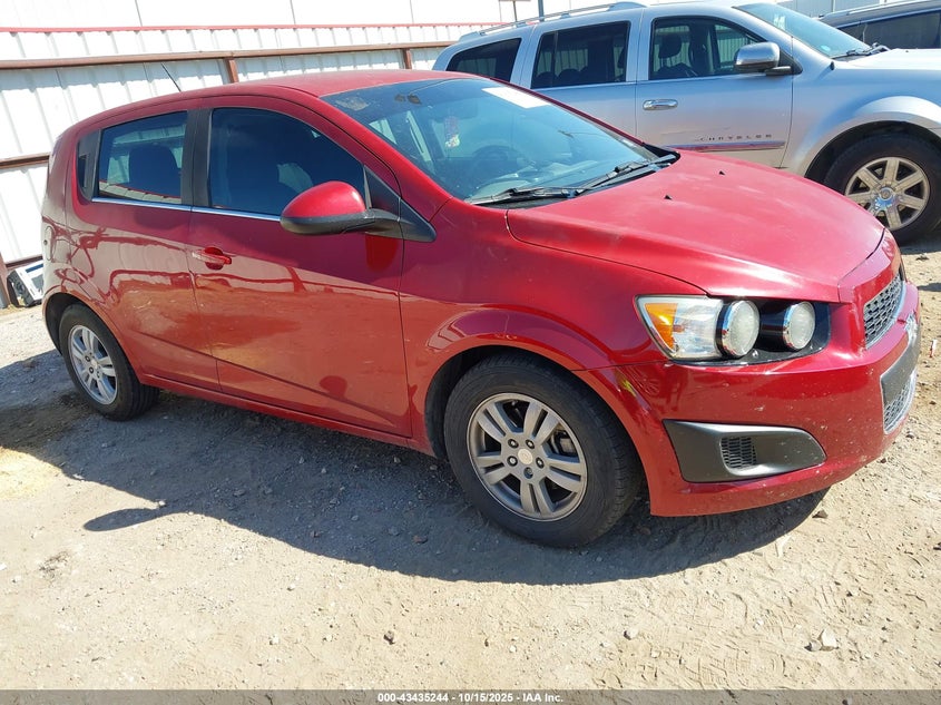 CHEVROLET SONIC LT AUTO