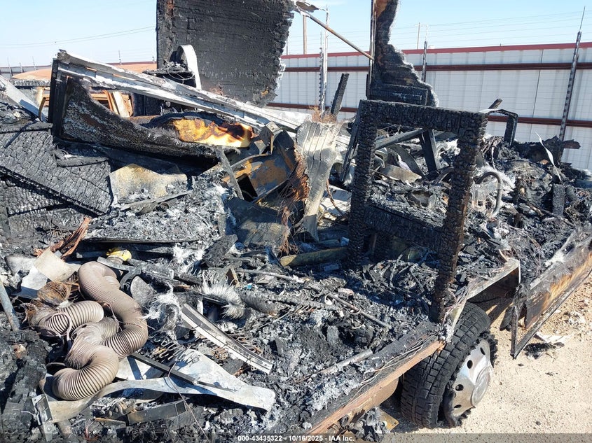 1997 Ford Econoline E350 Cutaway Van VIN: 1FDKE30S5VHA36543 Lot: 43435322